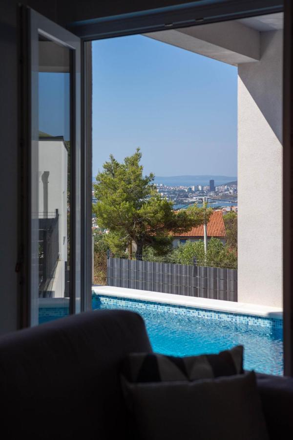 Villa Dorso With Heated Pool Klis Exterior photo