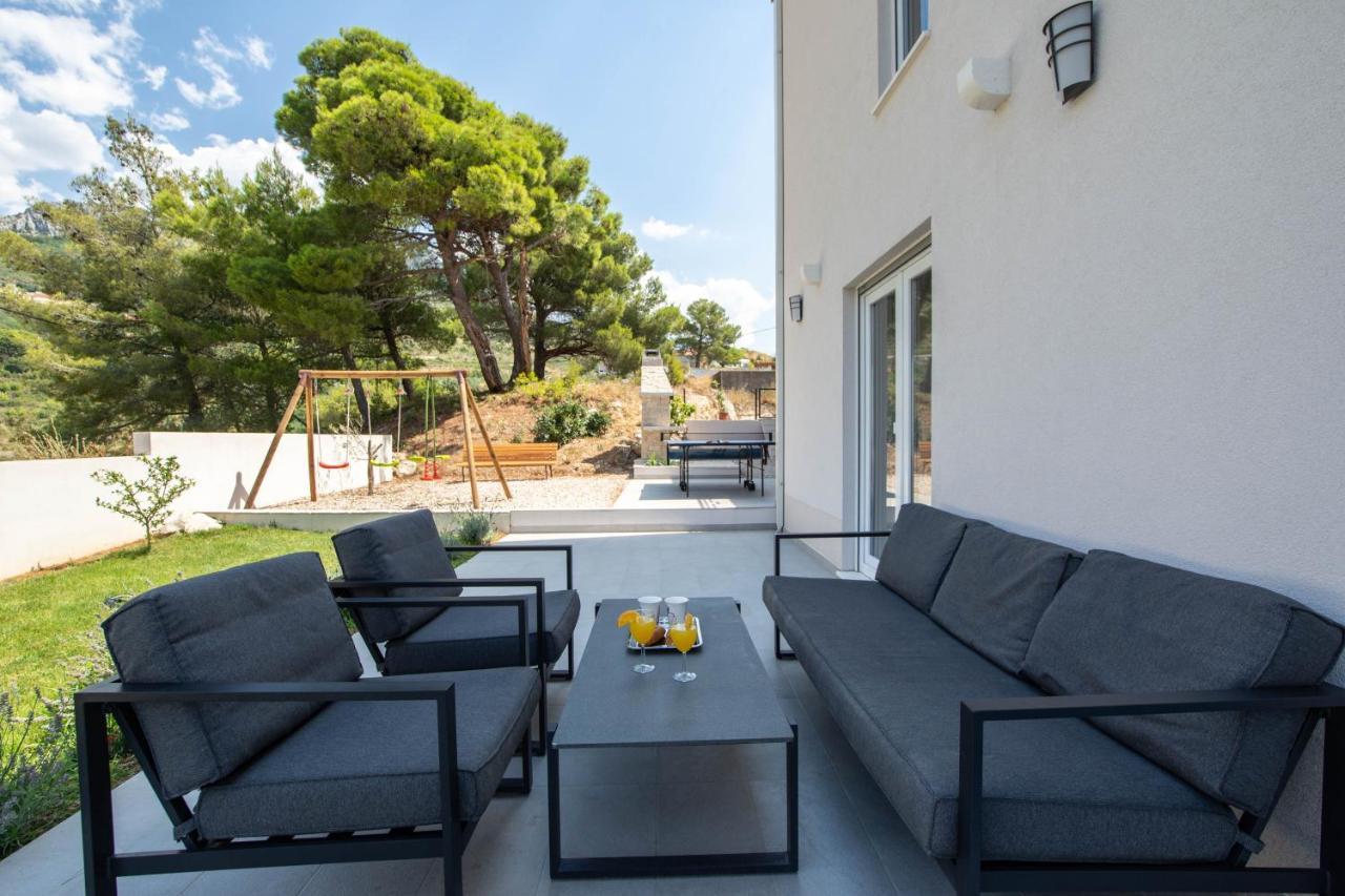 Villa Dorso With Heated Pool Klis Exterior photo