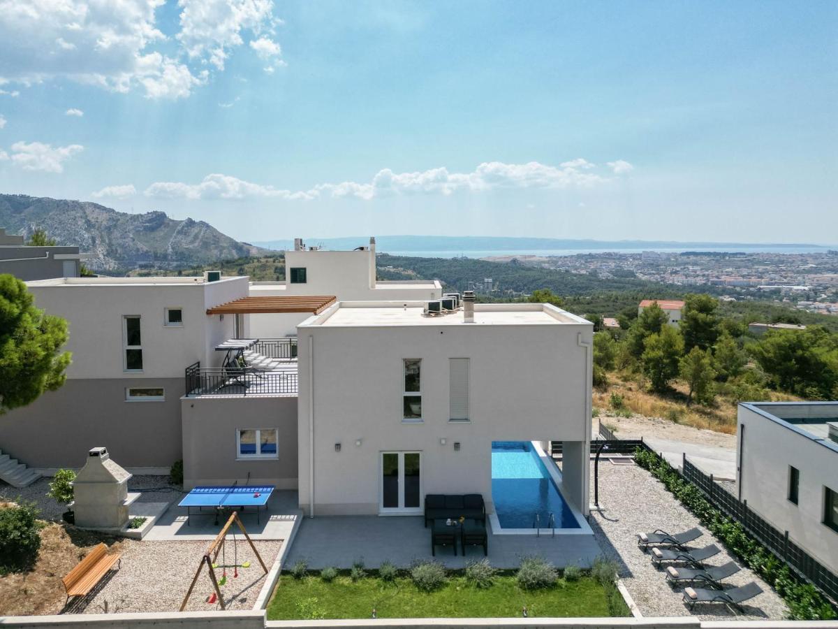 Villa Dorso With Heated Pool Klis Exterior photo