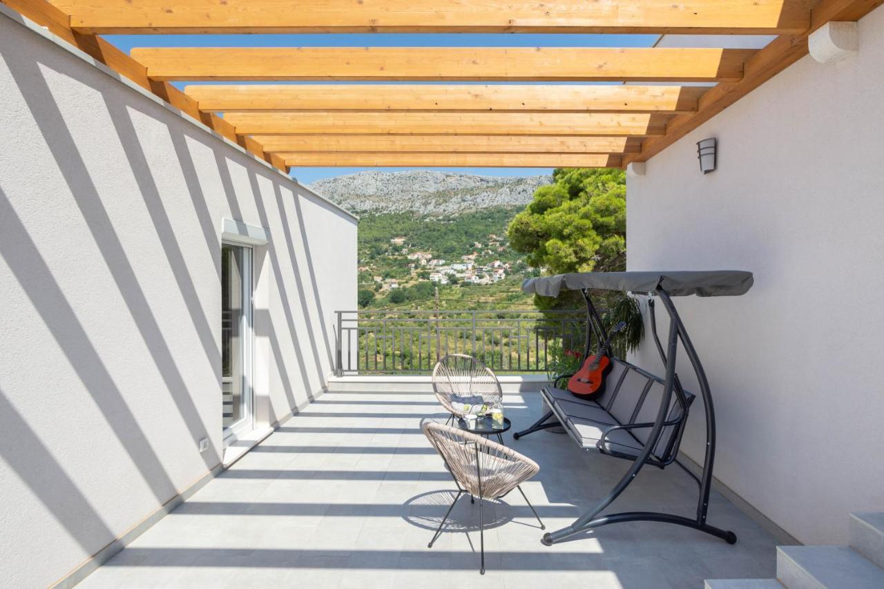 Villa Dorso With Heated Pool Klis Exterior photo
